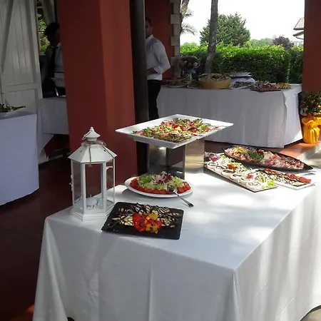 Parco Degli Ulivi 3* 米萨诺阿德里亚蒂科