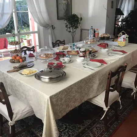 Parco Degli Ulivi לינה וארוחת בוקר 3*