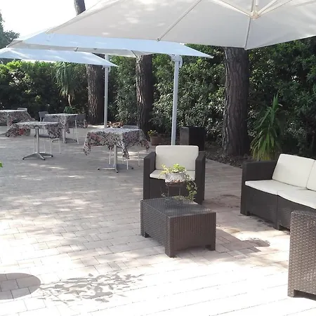 Parco Degli Ulivi Alojamento de Acomodação e Pequeno-almoço Misano Adriatico